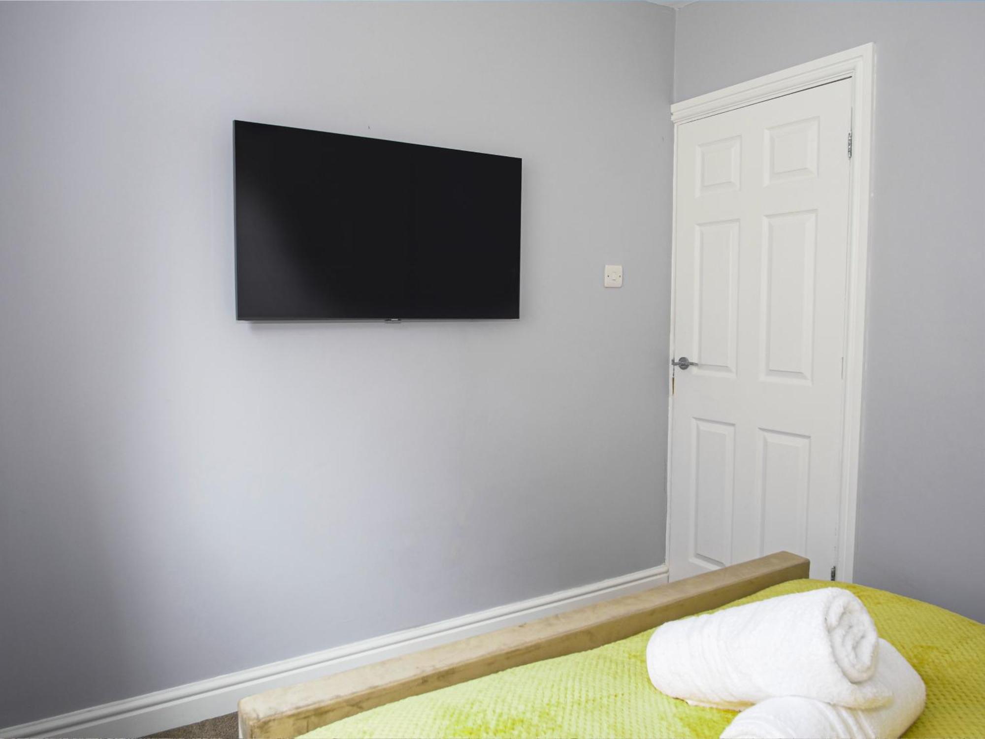Luxe 5 Bed Bungalow In Snodland, Medway, Kent Eksteriør billede