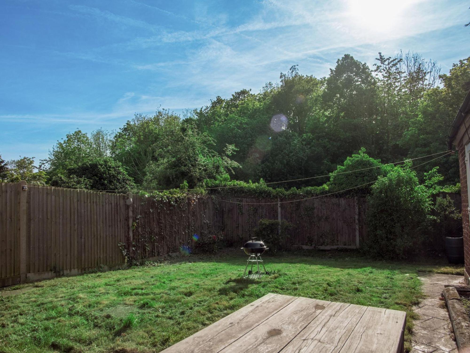 Luxe 5 Bed Bungalow In Snodland, Medway, Kent Eksteriør billede